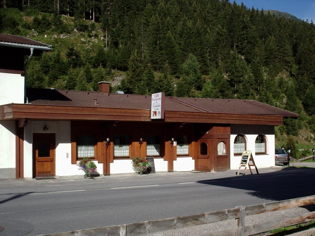 Gasthof Zur Einkehr Санкт-Леонгард-ім-Пітцталь Екстер'єр фото
