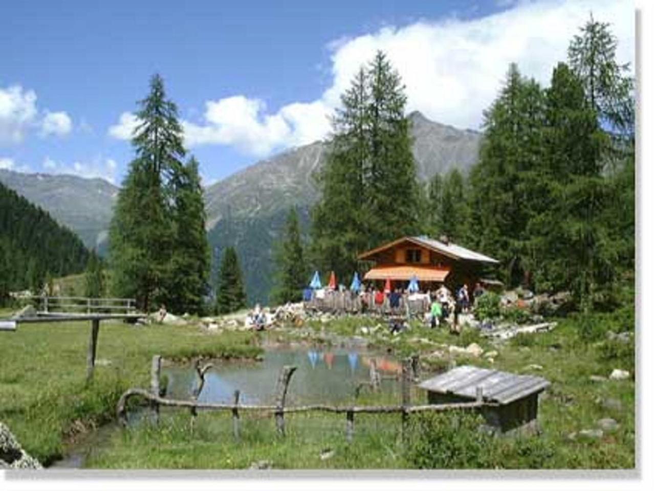 Gasthof Zur Einkehr Санкт-Леонгард-ім-Пітцталь Екстер'єр фото